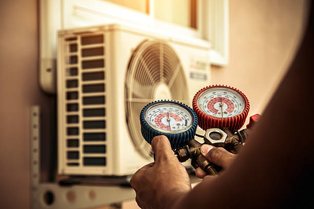 Professional Hvac technician working in Erie, CO